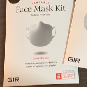Silicone reusable face mask